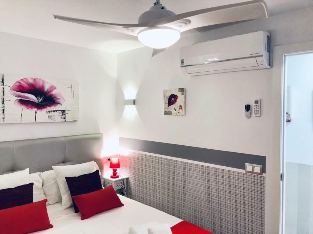 My Sweet Red Apartment Benidorm Eksteriør bilde